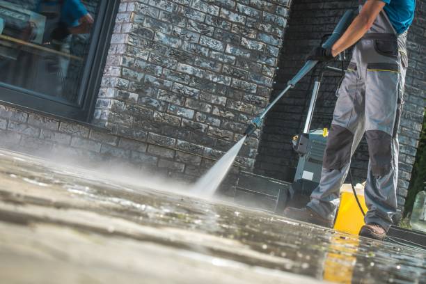Best Animal Enclosure Cleaning  in Carnot Moon, PA